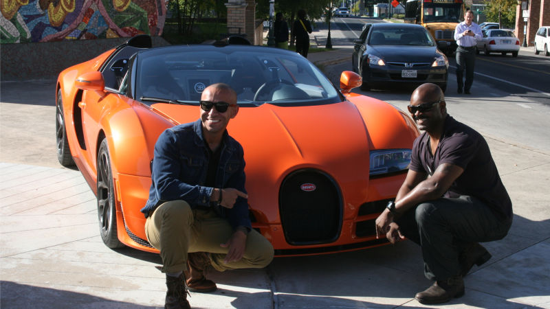 Illustration for article titled 18 Things You Learn Driving The $2.35 Million Bugatti Veyron Vitesse